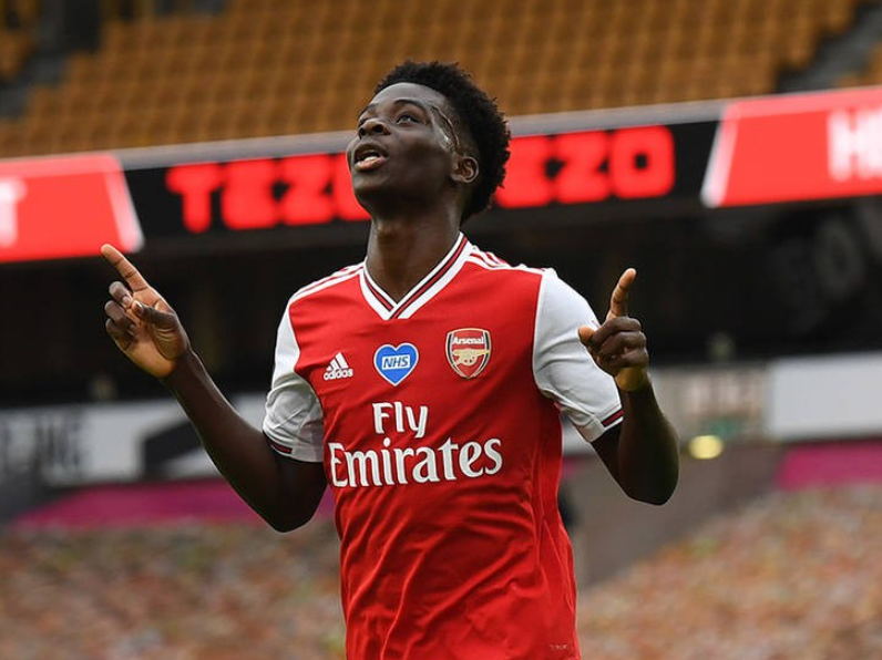 费迪南德盛赞萨卡，剖析阿森纳榜首大战表现与球队态势