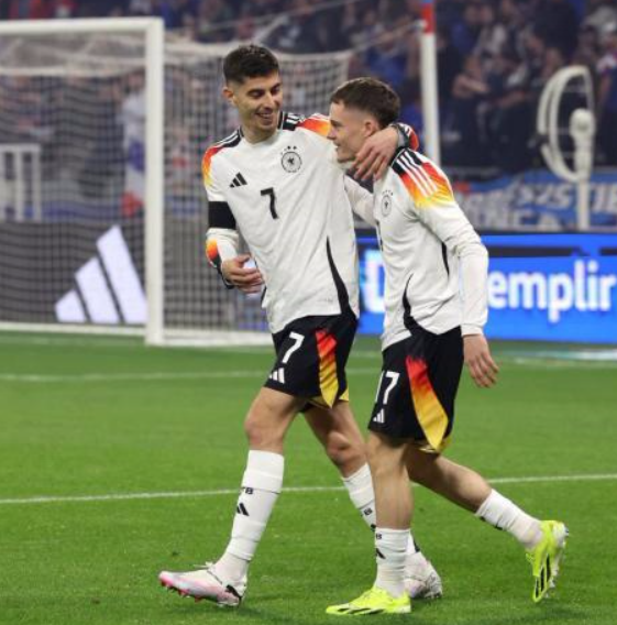 英超焦点战：利物浦平局背后，维尔茨的尴尬数据与天价转会之思