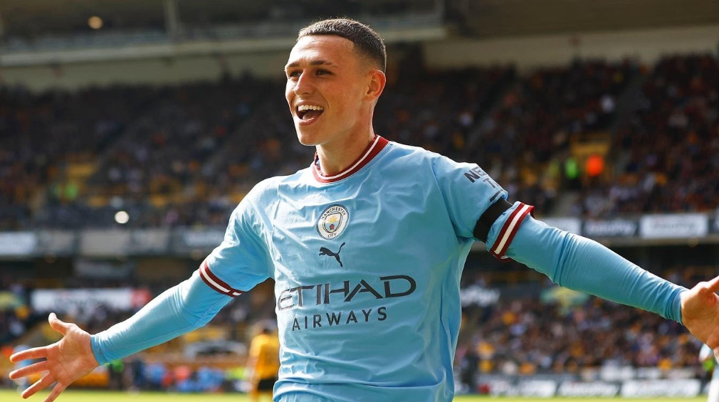 曼城球星福登携家人芬兰圣诞度假，尽享欢乐时光